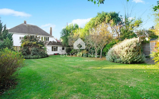 The Avenues, Frinton on Sea