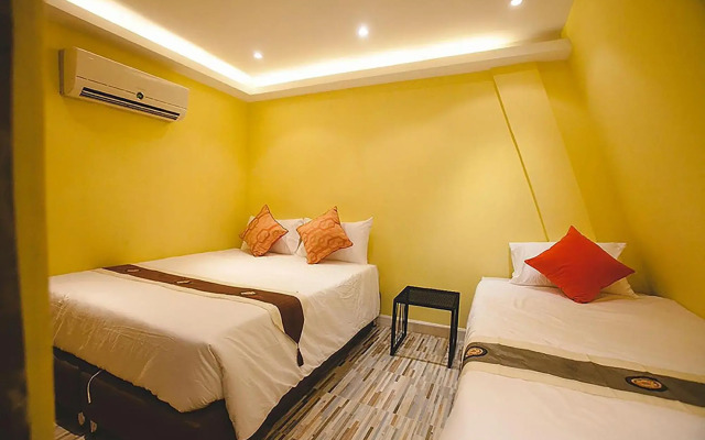 Double Five - Hostel