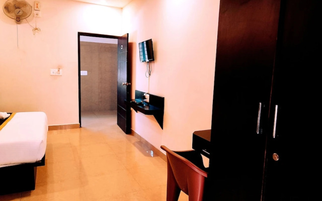 Yuvraj Galaxy Inn