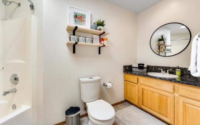 La Via Bella Retreat by the Lake