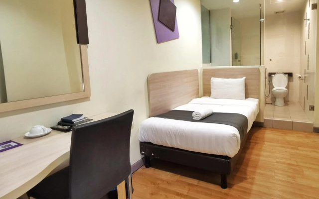 Hock Lee Hotel & Residences – Guest Rooms – Kuching