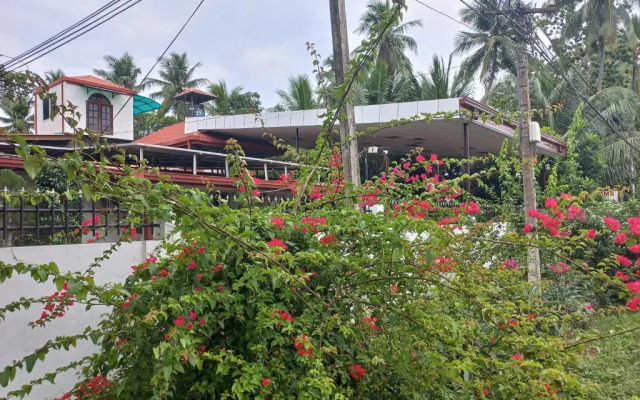 Mayura Rest Inn