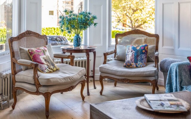 Exceptional Renovated Period Home in Clifton