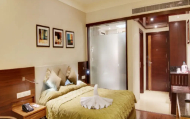 The Golden Palms Hotel & Spa Delhi