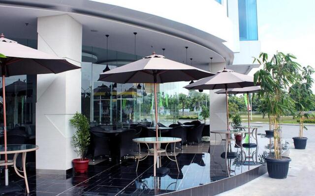 Wing Hotel Kualanamu Airport