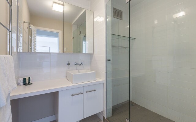 Cottesloe Azura Apartment