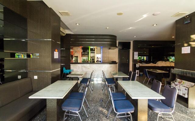 Lovina Inn Nagoya Batam