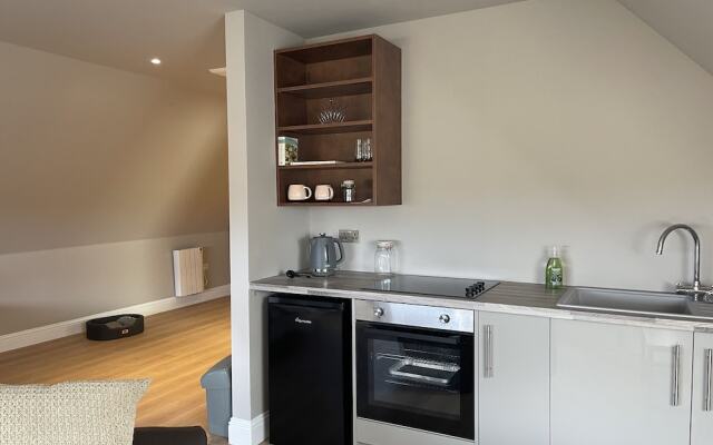 Fabulous Open Plan Studio Retreat - Cowdenbeath