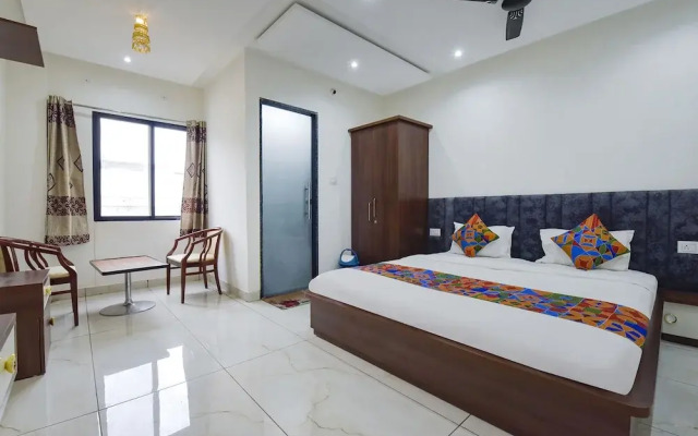 Fabhotel Grand Vista
