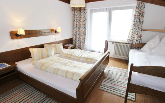Cozy Apartment in Hollersbach im Pinzgau With Balcony