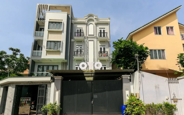 OYO 272 PVL Service Apartment