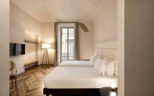 Opera 35 Boutique Hotel