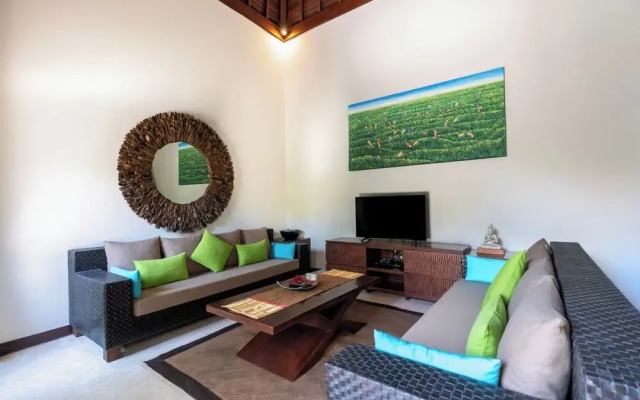 Senang Villa by Betterplace