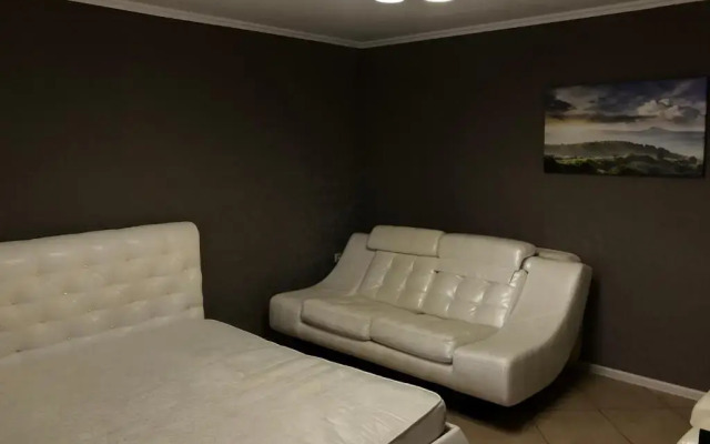 Dos Bratos Guest House