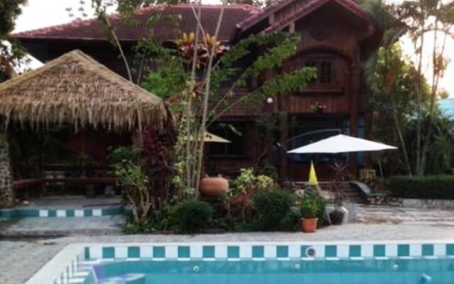Villa Aden Organic Resort Nakornnayok