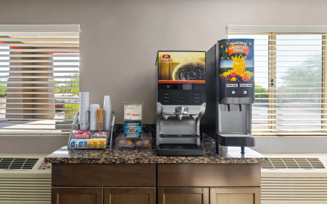 Super 8 by Wyndham Casa Grande