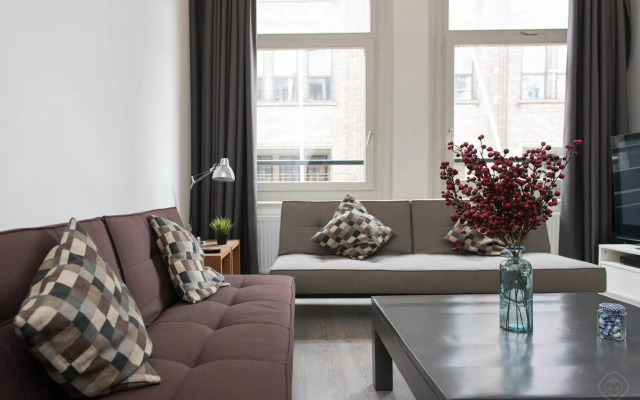 Canal Belt apartments - Amstel River area