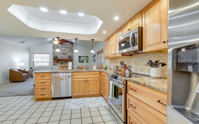 Valrico Vacation Rental 15 Mi to Tampa