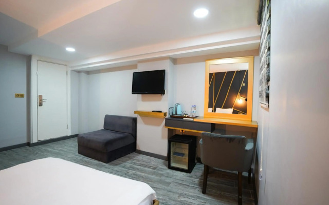 Time Hotel Mecidiyekoy