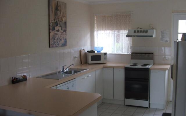 'Gracelands' Unit Six