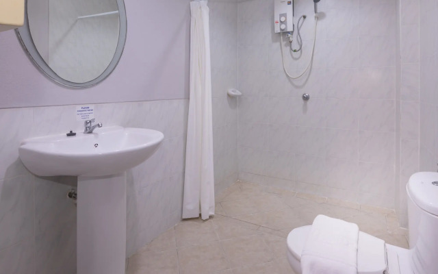 Robin’s Nest Guesthouse & Restaurant