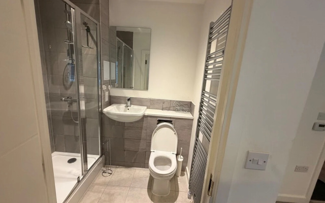 Cosy London Apartment Near River Thames