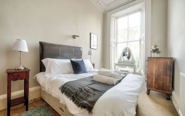 Oxford - New Town Apartment