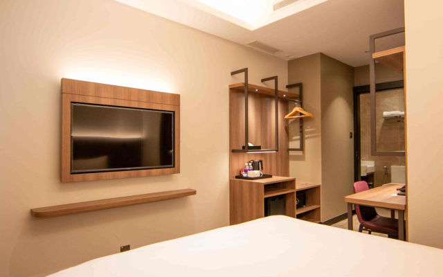 Aqueen Prestige Hotel Lavender – Guest Rooms – Singapore