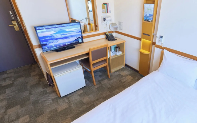 Toyoko Inn Nishitetsu Kurume-Eki Higashi-Guchi