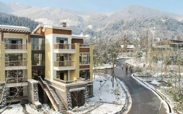 Qiliping Hot Spring Hotel