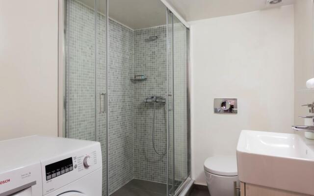 Renovated 2025 5 Bdr House Near Acropolis - New Beds Terrace Green Yard