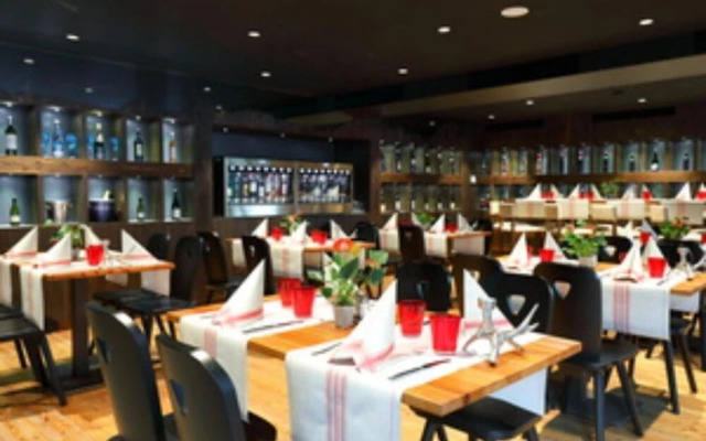 R Sidence Swisspeak Resorts 2p4b