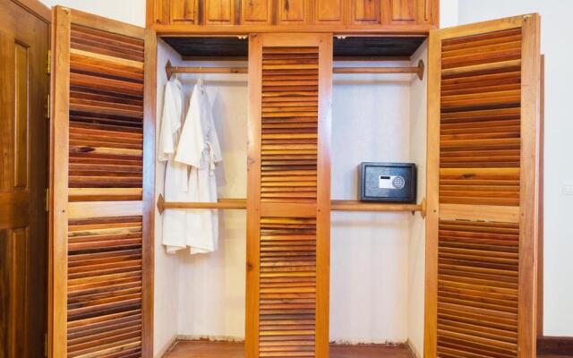 Hello Cambodia Boutique