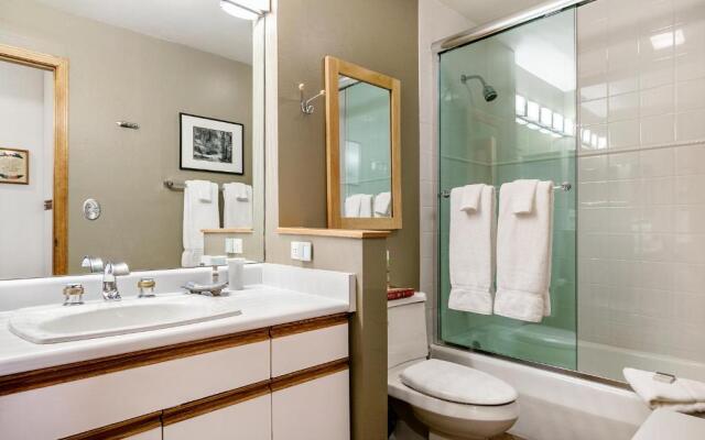 Seasons Four by Snowmass Vacations