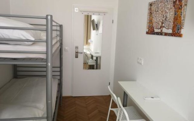 CH-Wellness Apartments & Rooms