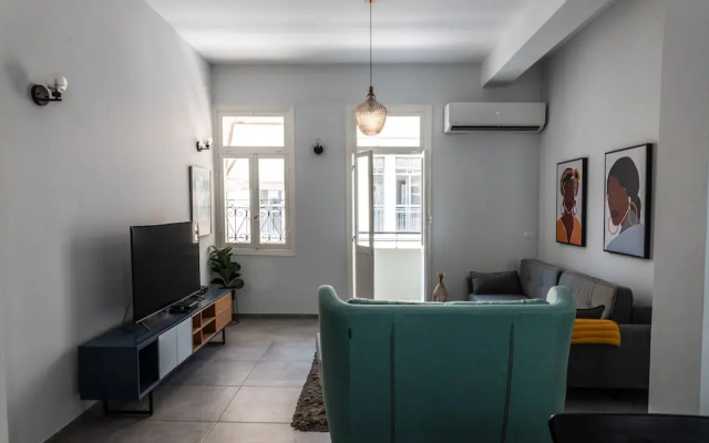 YalaRent Boutique apartments in Jaffa's flea market - Families only