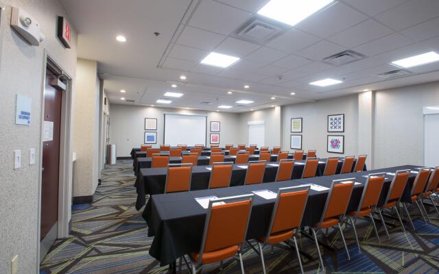 Holiday Inn Express Hotel & Suites Tupelo by IHG