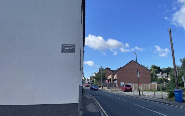 Impeccable 1-bed Apartment in Chesterfield