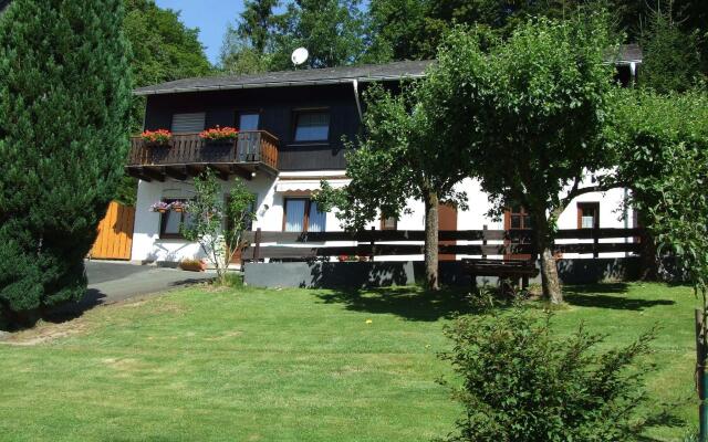Countryside Apartment in Medebach near Town Center