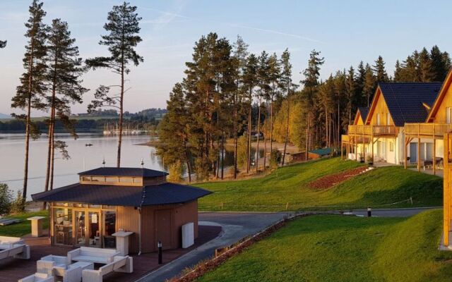 Lakeside Village 35