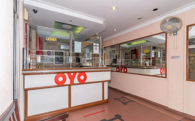 Hotel Holiday Park by OYO Rooms