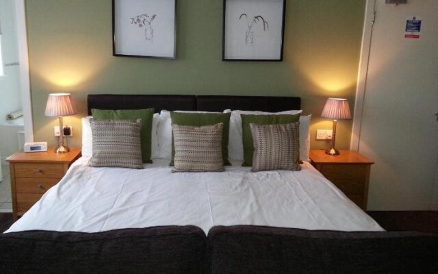 Inchture Hotel