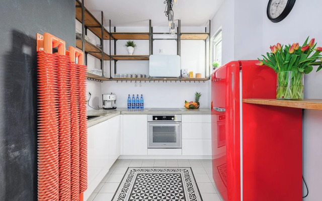 Lumina 3-room apart with large terrace