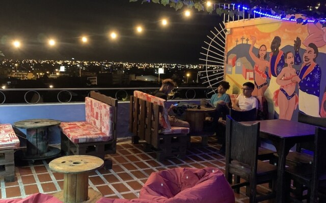 La Clave Hostel