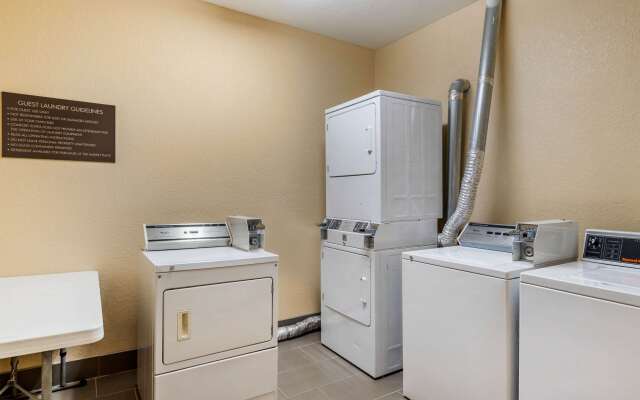 Comfort Suites Baytown I - 10