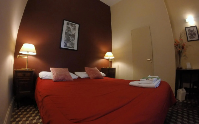Sabatico Travelers Hostel & Guesthouse