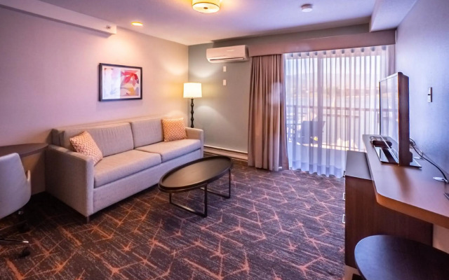 Holiday Inn