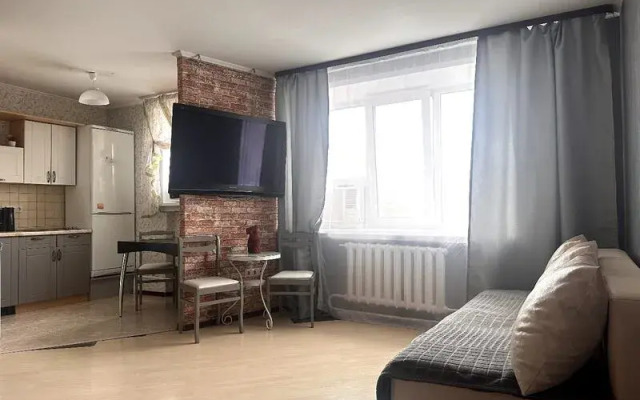 Апартаменты 72 квадратных метра на улице Коммунаров, д.4