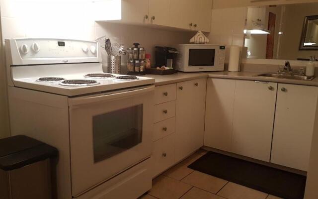 Three-Bedroom Apartment Sweet #6 by Amazing Property Rentals