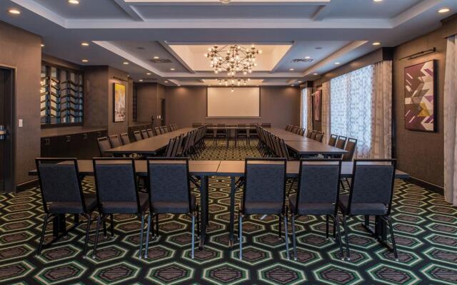 Hampton Inn & Suites Winston-Salem Downtown